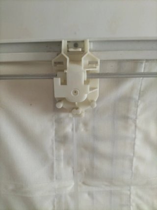 2 Estores/Cortinas Beige con Detalles Marrones