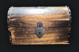 Caja de Madera Decorada con Pentagrama
