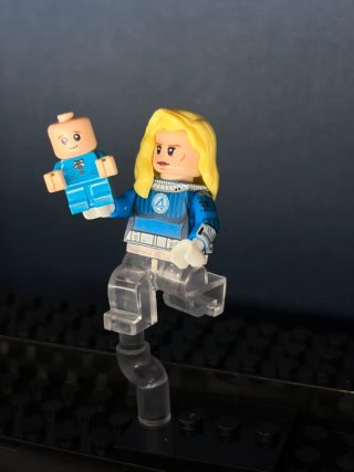 Minifigura Sue Storm Invisible Girl Lego