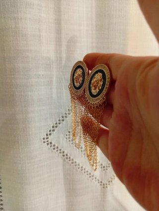 Pendientes dorados Versace