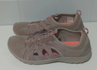 Zapatillas Skechers Beige y Rosa