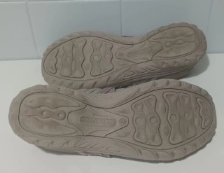 Zapatillas Skechers Beige y Rosa