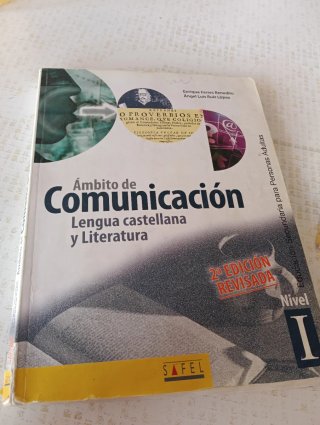 Ámbito de comunicación lengua castellana y lite...