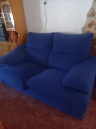 Sofá azul de tela