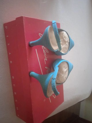 Zapatos Pilar Burgos Talla 38 Azul Destalonados