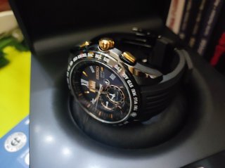 Reloj Seiko Astron GPS SSE141 Negro/Dorado