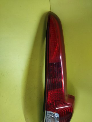 PILOTO TRASERO DERECHO VOLVO V50 SW FAMILIAR