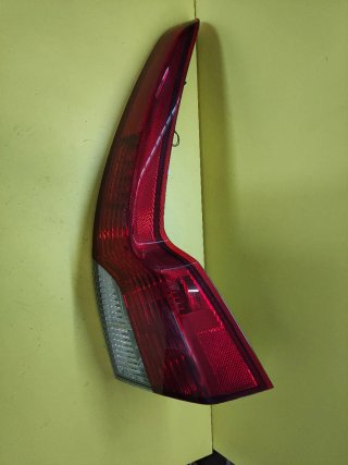 PILOTO TRASERO DERECHO VOLVO V50 SW FAMILIAR