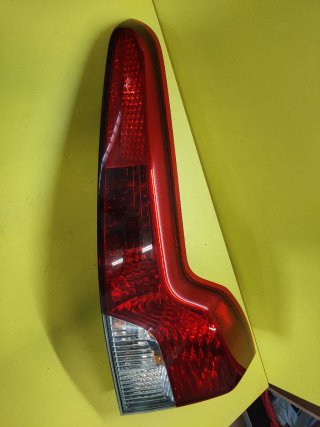 PILOTO TRASERO DERECHO VOLVO V50 SW FAMILIAR
