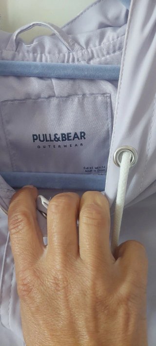 Chubasquero Pull&Bear talla XS