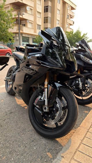 Cúpula Yamaha R9 Negra