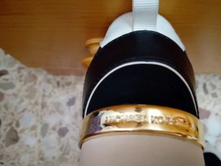 Zapatillas Michael Kors Negras Doradas con regalo