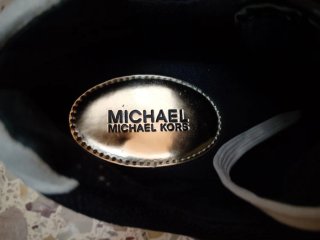 Zapatillas Michael Kors Negras Doradas con regalo