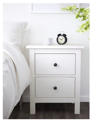 Mesita de noche IKEA HEMNES sin montar