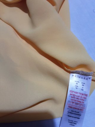Blusa manga corta Primark XXL mostaza y otra coral