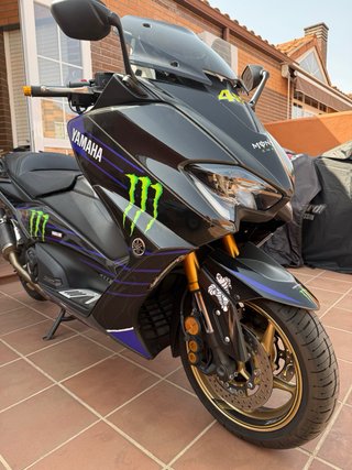 Yamaha T-Max Tech Max 2021
