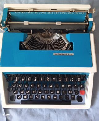 Máquina de escribir Underwood 315