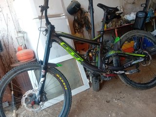 GT Fury Team 27.5 Downhill Bike 2018