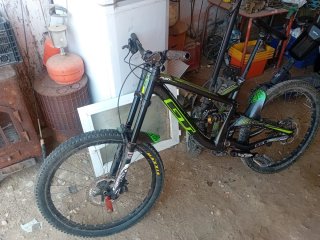 GT Fury Team 27.5 Downhill Bike 2018
