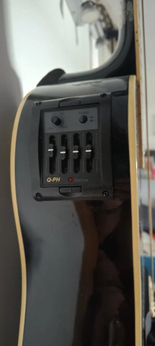 Guitarra Acústica Negra