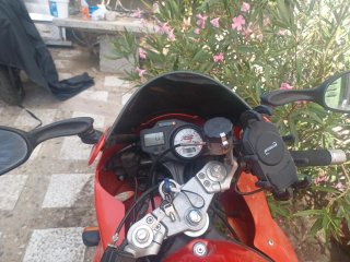 Triumph Sprint RS Roja