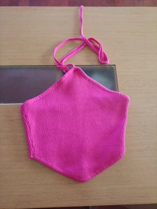 Top canalé atado al cuello rosa