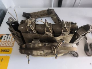 Chaleco táctico ligero multicam