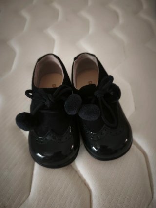 Zapatos niña invierno con borlones talla 21