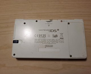 Nintendo DSi Blanca + Cargador