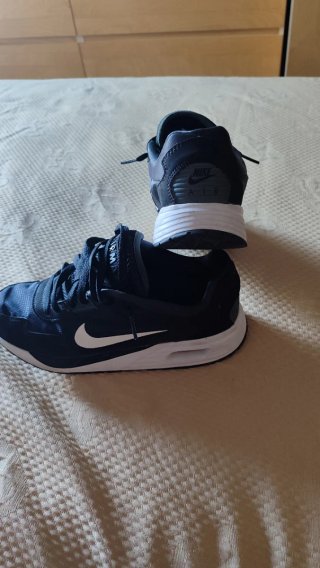 Zapatillas Nike niño negras y blancas