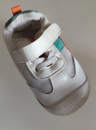Zapatillas deportivas blancas para bebé, número 18
