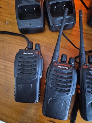 Pack Walkie Talkie Retevis y Baofeng con Cargadore