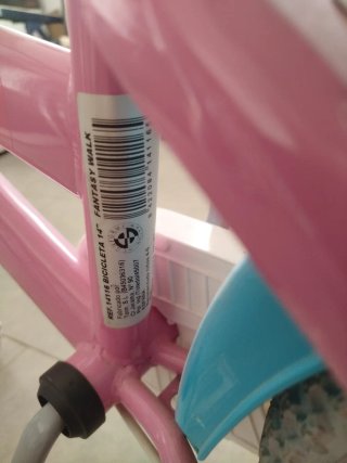 Bicicleta infantil rosa con ruedines USADA POCO