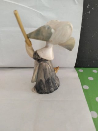 Figura monja italiana antigua