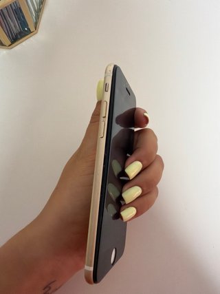 iPhone 6 Gold