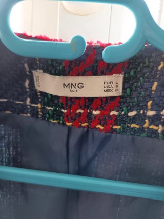 Vestido de Mango con estampado escocés.