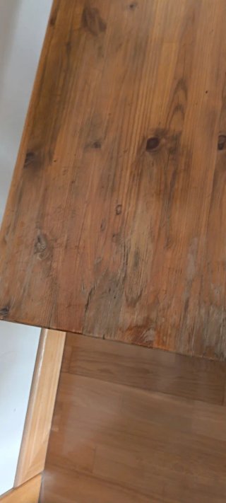 Banco de madera natural