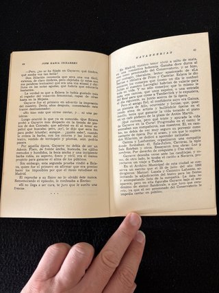 Libro Navarrerias. Autor: jose María Iribarren.
