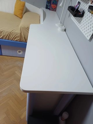 Cama 90cm con Escritorio Integrado