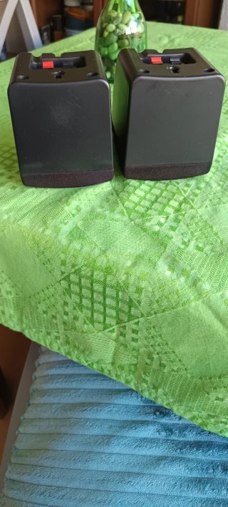 Altavoces Yamaha NX-700 Negros