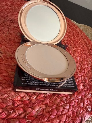 Polvo compacto Charlotte Tilbury Fair