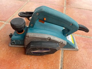 Cepillo Eléctrico Virutex CE35E