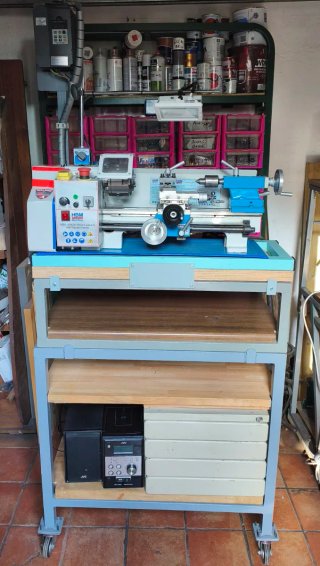 Minitorno ,torno de metal. sobremesa modificado -