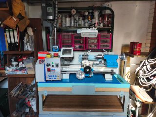Minitorno ,torno de metal. sobremesa modificado -