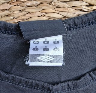 Camiseta Umbro Vintage Negra, talla M