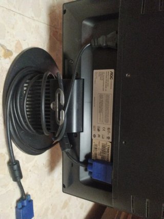 Pantalla AOC 37.5x32.5 cm