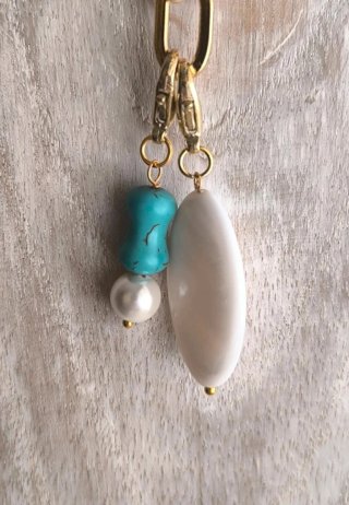 2 charms nácar y perla, turquesa
