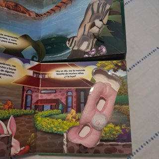 Libros infantiles más regalo Live Pets
