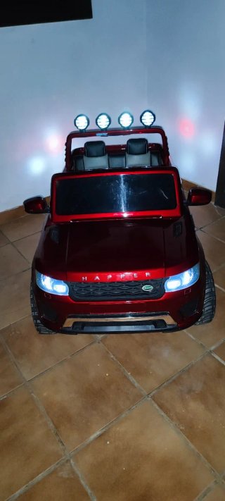 Coche eléctrico infantil rojo