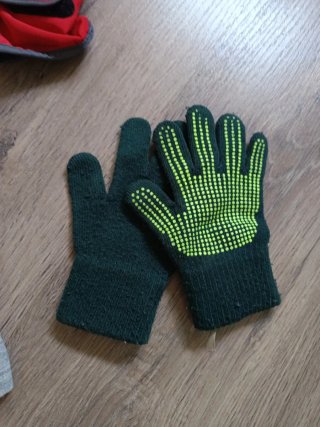 Guantes y calcetines de nieve para niño